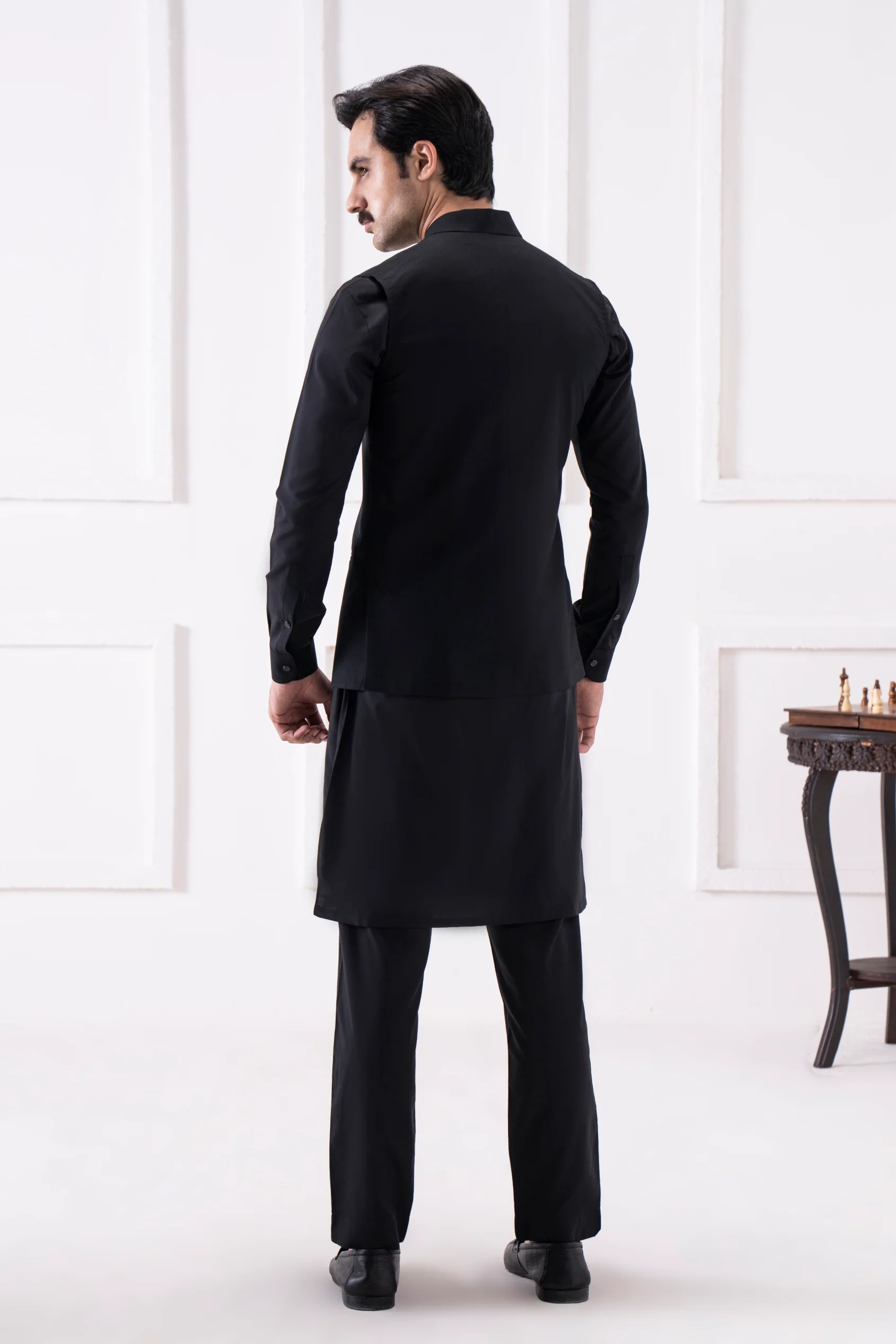 Blended 3-PC Suit - Image 6