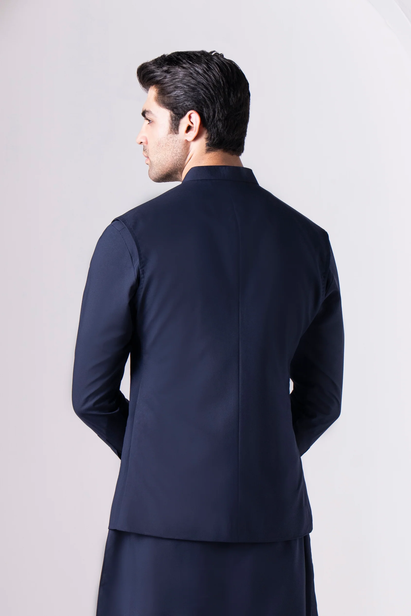 Blended 3-PC Suit - Image 3