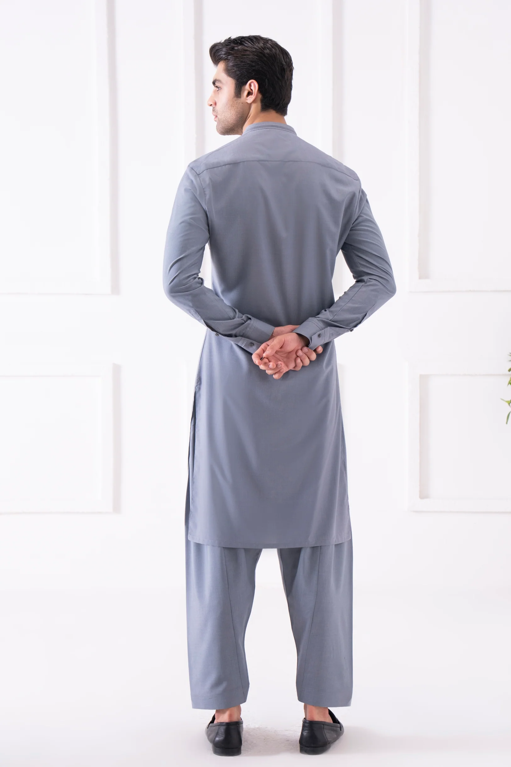 Blended  Shalwar Kameez - Image 3
