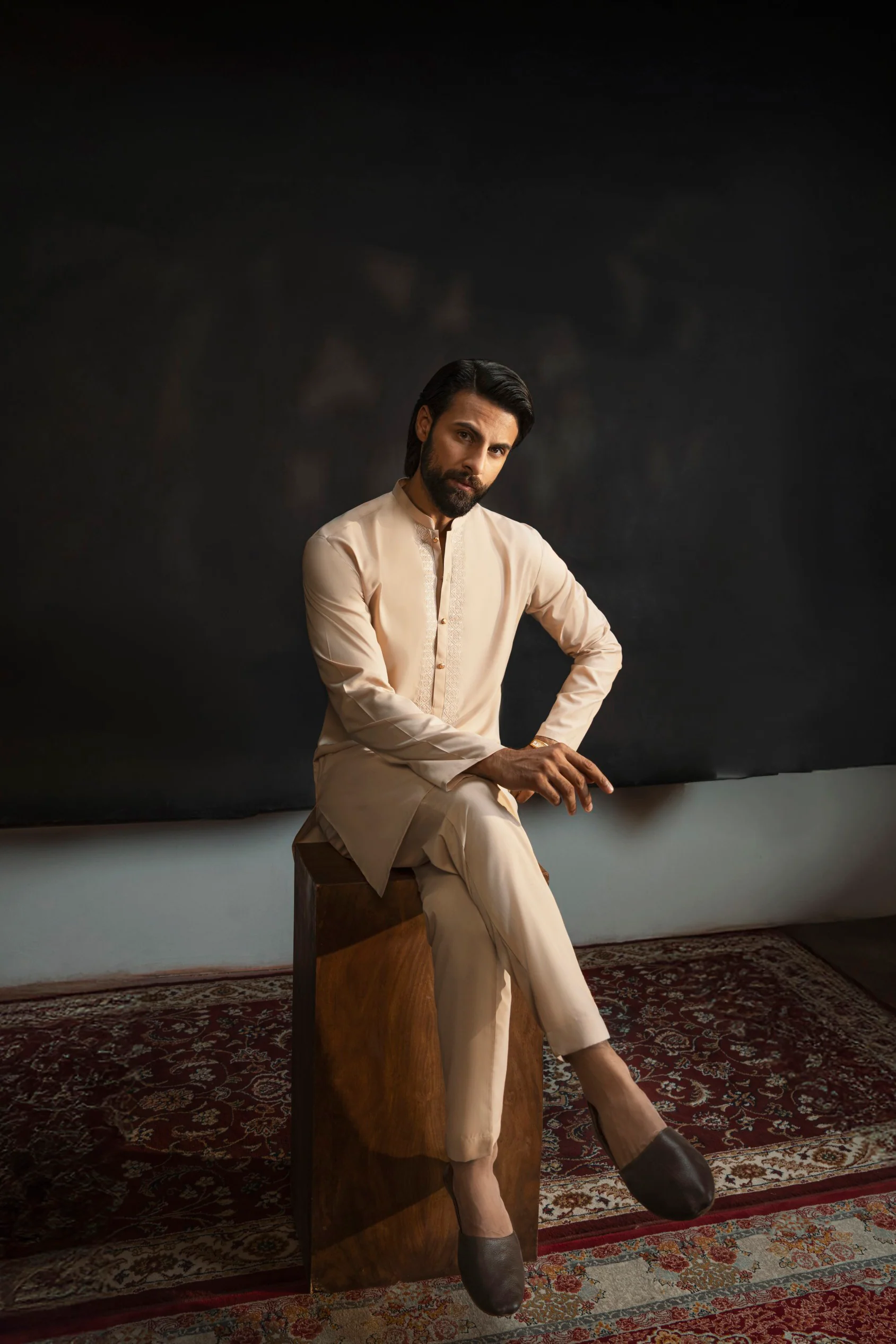 Embroidered Kurta Trouser - Image 5